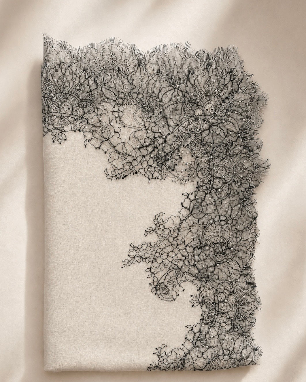 Sciarpa Dusky Lace con Perline