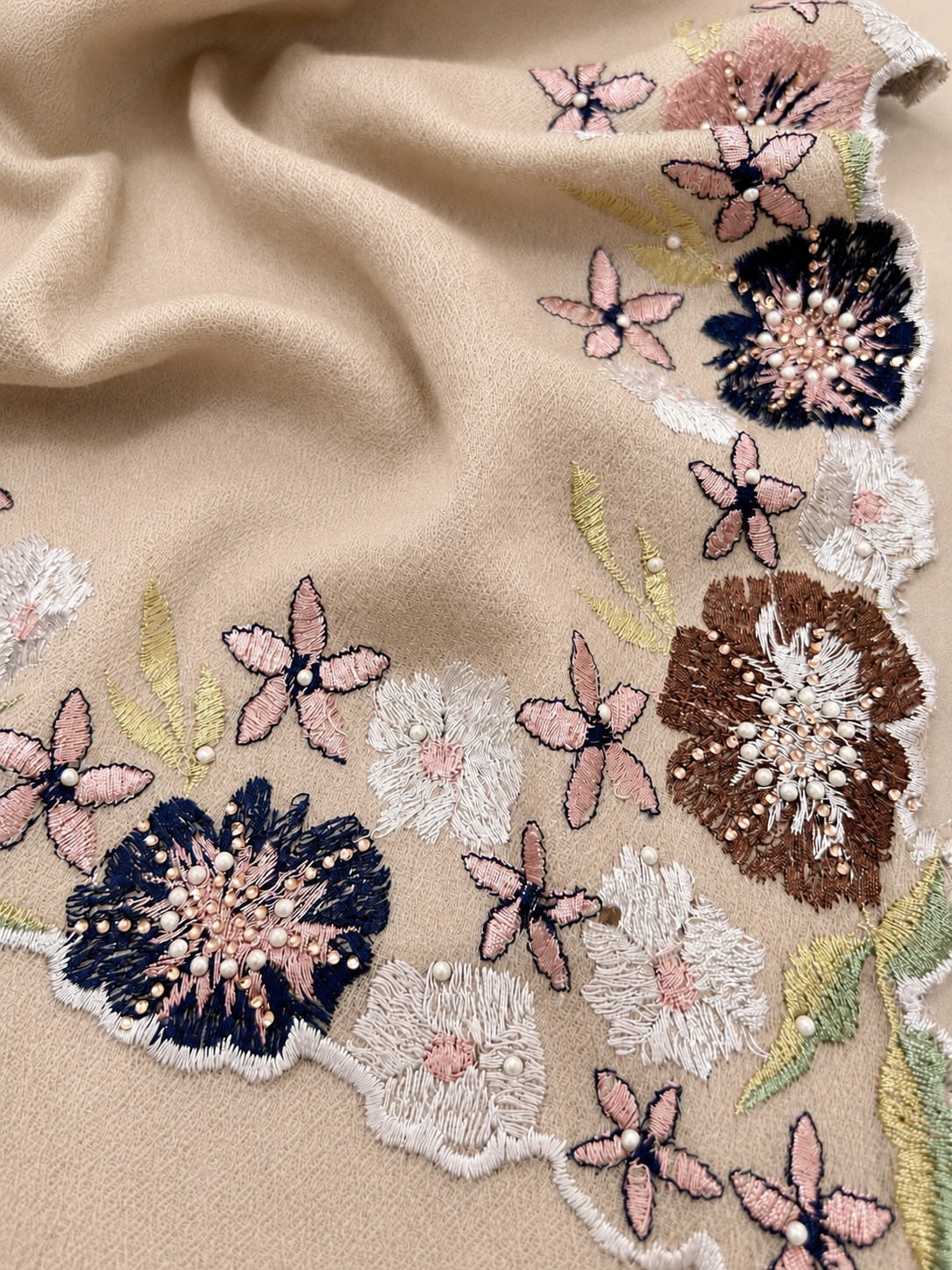 Sciarpa Floral Frame ricamo bordo